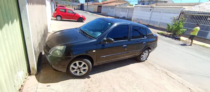 Renault Clio Authentique 1.0/1.0 Hi-power 16V 3P 2004