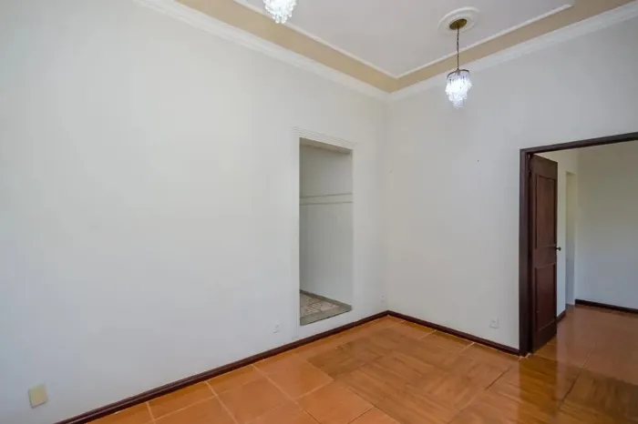 Casa à Venda - Dom Bosco, 3 Quartos, 200 m2