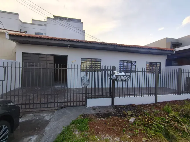 Alugo casa no Alto Alegre