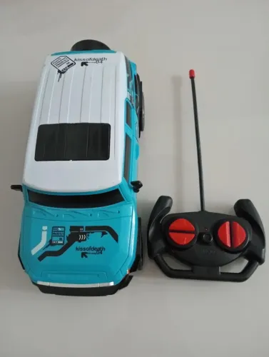 Carrinho de Controle Remoto Kiss of Death FMX S4