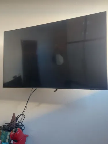 TV Samsung QLED 55" (Tela Quebrada - Para Retirada de Peças / Técnicos)
