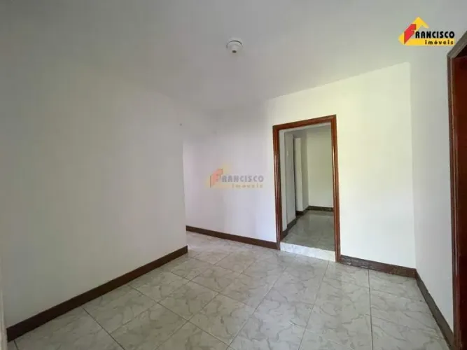 Casa para aluguel, 3 quartos, Centro - Divinópolis/MG