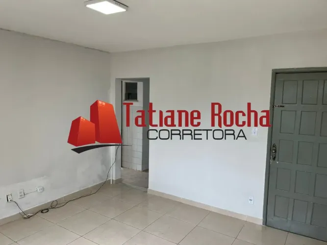 Constituído por; 3/4, sala, cozinha, dois banheiros, área de serviço e vaga de garagem.
