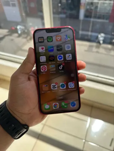 iPhone 13 Red