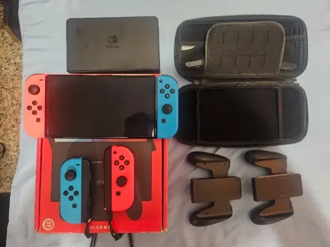 Nintendo Switch OLED desbloqueado completo (2 controles, caixa, case, 128GB, nota fiscal)