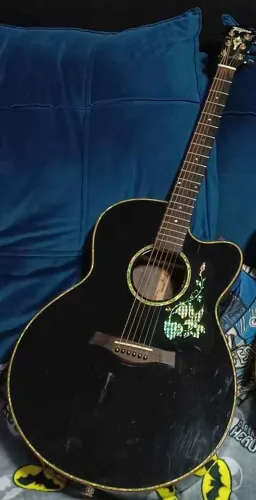 Violão Tagima TJ200 Premium com case de luxo
