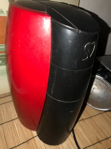 Cafeteira cápsula três corações mimo vermelha