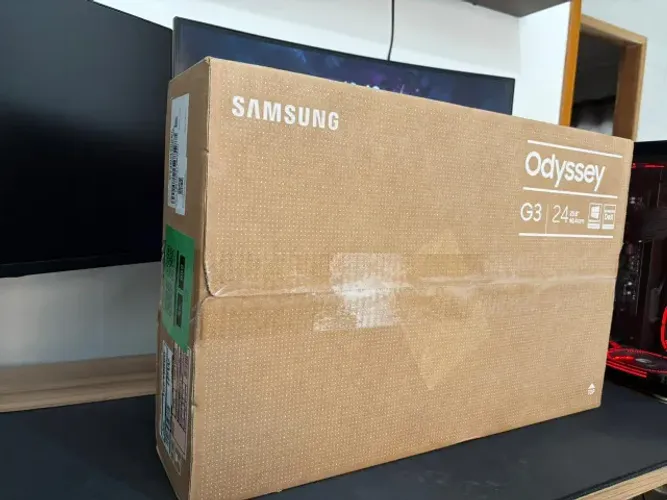 Monitor Gamer Novo Samsung Odyssey G30 24", FULL HD, Tela Plana, Painel VA, 144Hz, 1Ms