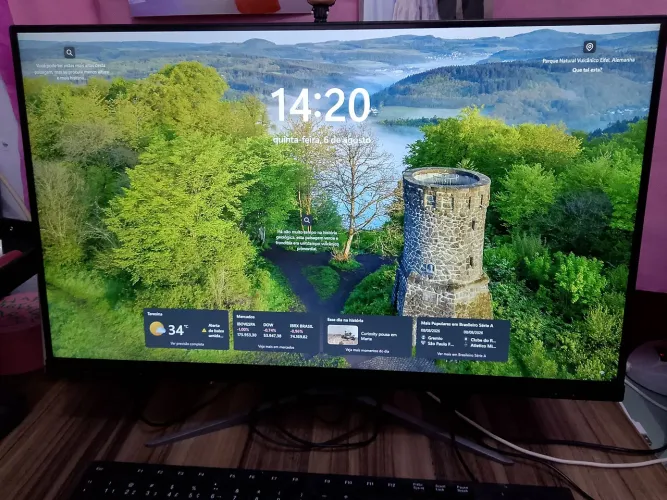 Vende se computador usado em excelentes condições.