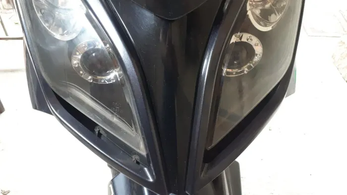 Vendo Downtown 300i barato para sair hoje !