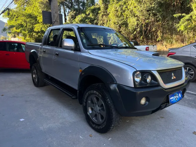 Mitsubishi L200 Outdoor GLS 2.5 4X4 CD TDI Diesel 2012