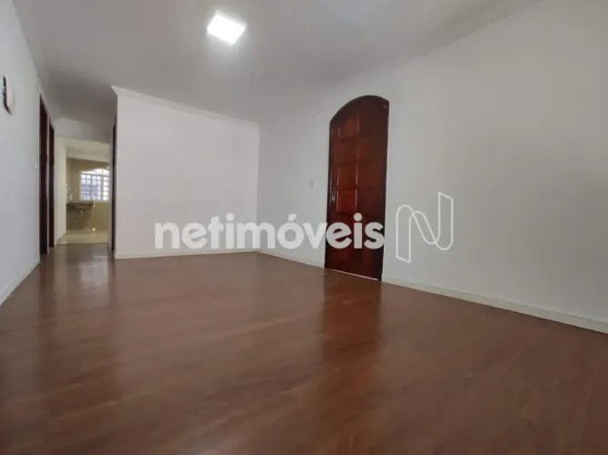 CASA 250m²; na QNJ 56 - Taquatinga - 5 quartos, sendo 2 Suites