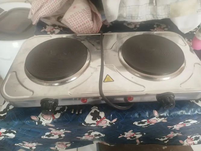 Fogão elétrico portátil cocktop de mesa 2 bocas 2000w