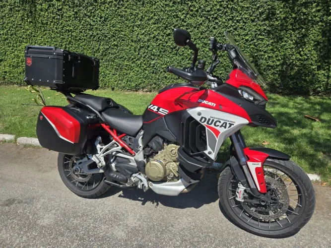 Ducati Multistrada V4S