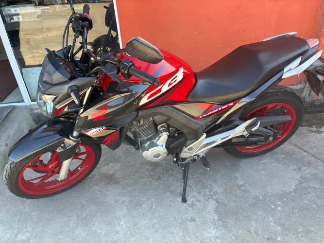 Honda cb250F twister Cbs