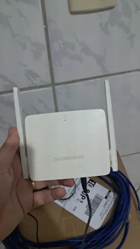 Roteador + cabo de rede gigante