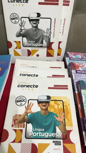 Kit Completo Português Saraiva Conecte Live - Partes 1, 2, 3 + Caderno - Dom Felipe