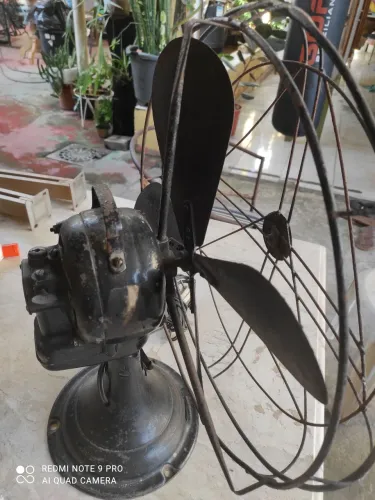 Ventilador antigo,GE,venta muito: