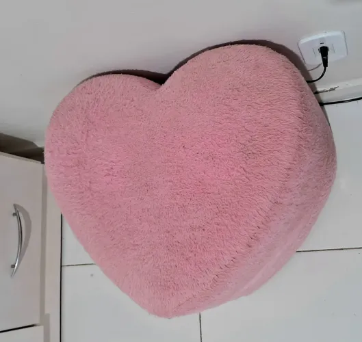 Puff rosa de coração 