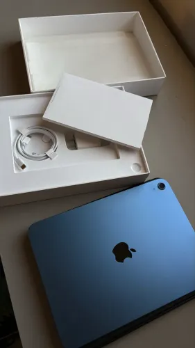 iPad 11 128GB Wi-Fi
