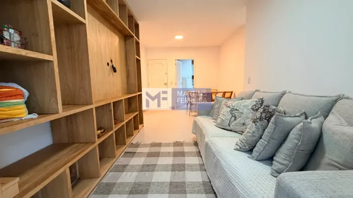 Apartamento reformado, 3 quartos, 1 suíte, varanda e 3 vagas Recreio dos Bandeirantes, RJ