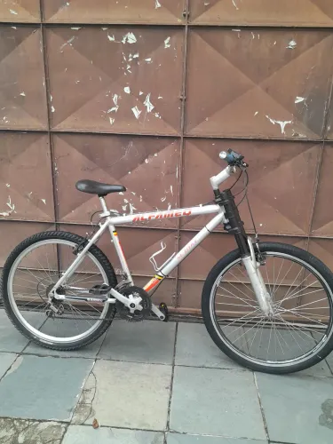 Bicicleta de Aluminio aro 26