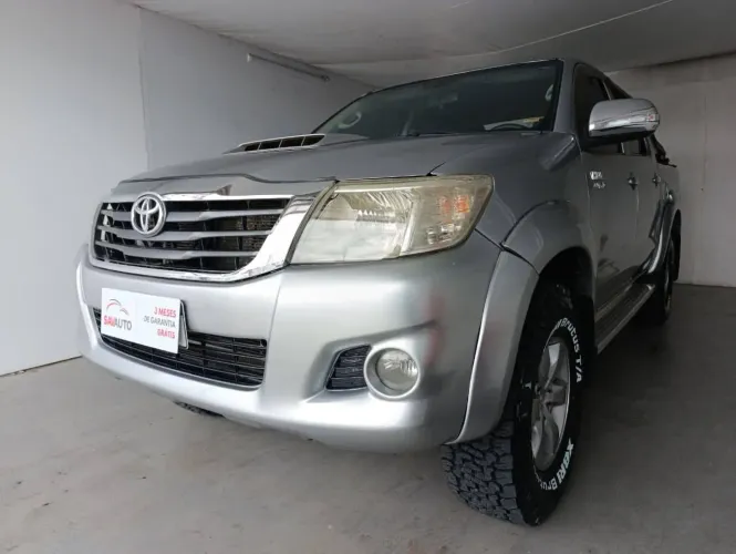 Toyota Hilux CD SRV 4X4 2.7 Flex 16V Aut. 2015