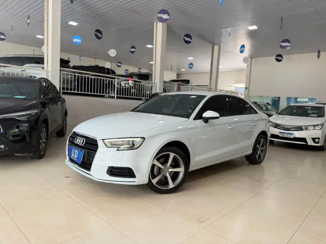 Audi A3 Sedan 1.4 TFSI Flex Tiptronic 4P 2017
