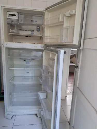 Geladeira fosfree Eletrolux