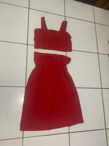 Conjunto saia e croped