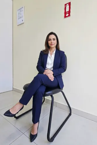 Cadeira estofada fixa