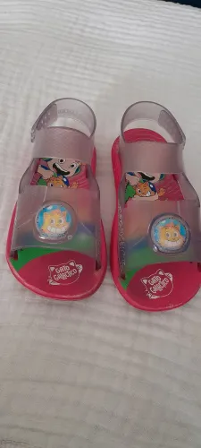 Sandalia infantil grendene num 32