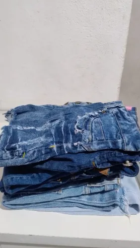Lote de roupas variadas, tamanho M/g, contém 33 peças,por 38 reais, i
