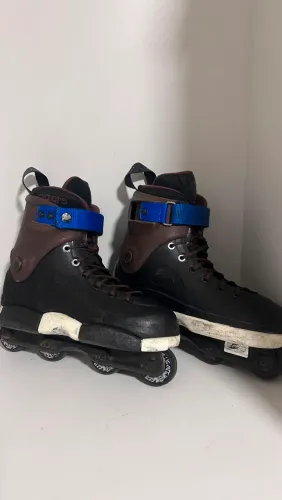 Patins Razors SL-1 <br>Tamanho 42 <br>R$ 600,00