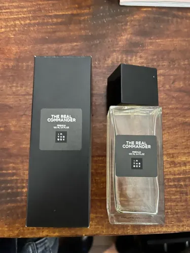 perfume in the box the real commander