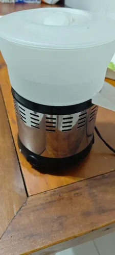 Espremedor de laranja e limão