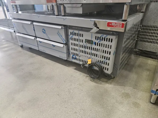 balcão refrigerado de 4 gavetas total inox
