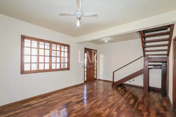 Casa Comercial para aluguel, 2 quartos, 3 vagas, Floramar - Belo Horizonte/MG