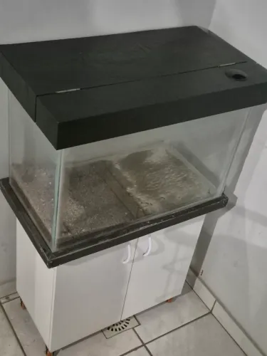 Aquário  80 ltrs 