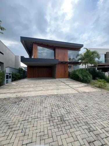 Casa em Alphaville Votorantim - Estuda 50% em permuta