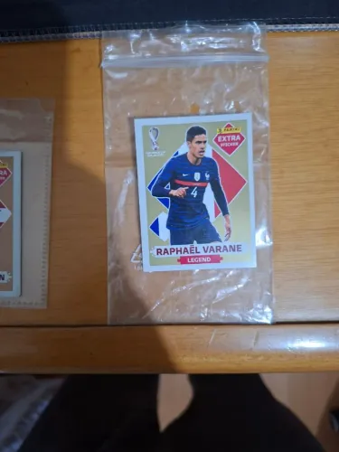 Lote 3 Figurinhas Extra Stickers Panini Copa 2022