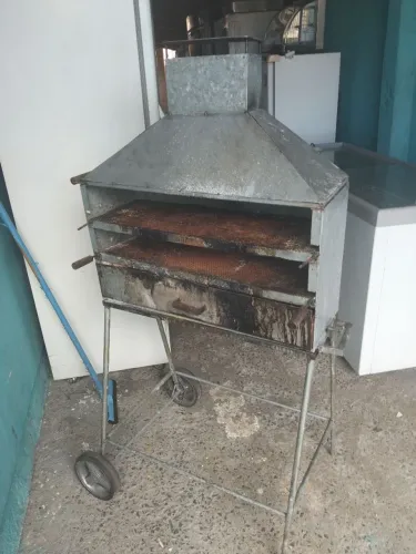 Churrasqueira de espetinho