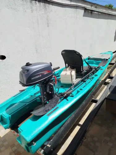 Caiaque Flecha + motor Hidea 5hp