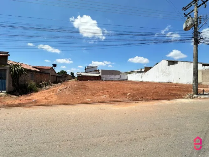 Lote - 1.078m² em Jardim Presidente - Goiânia - GO