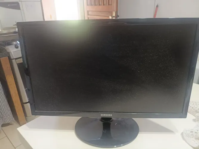Monitor Samsung led de 24 polegadas seminpvo