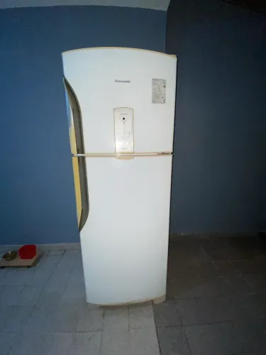 Geladeira Panasonic 