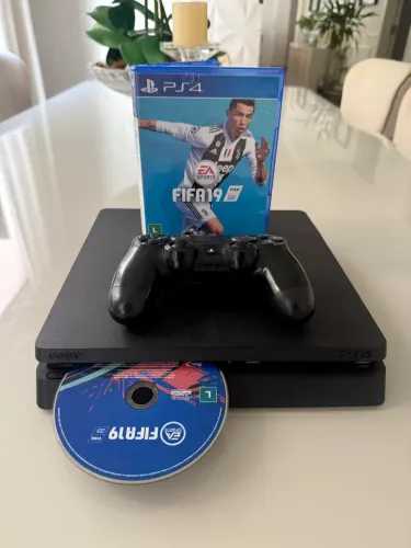 Ps4 slim 1TB IMPECÁVEL-acompanha controle original, jogo e cabos