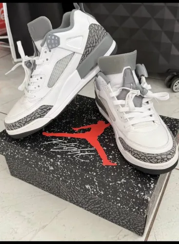 Tênis Air Jordan Spizike low branco