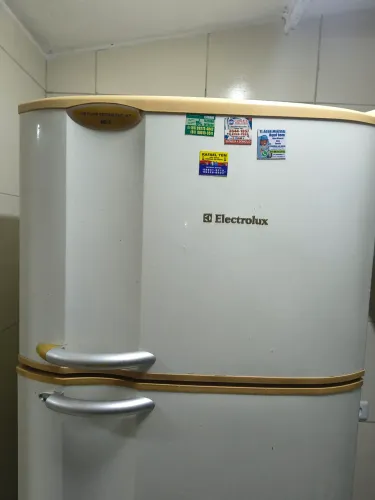 Vendo geladeira Eletrolux DC 47