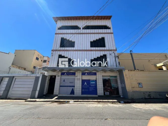 Andar para aluguel Centro 223m² Montes Claros MG